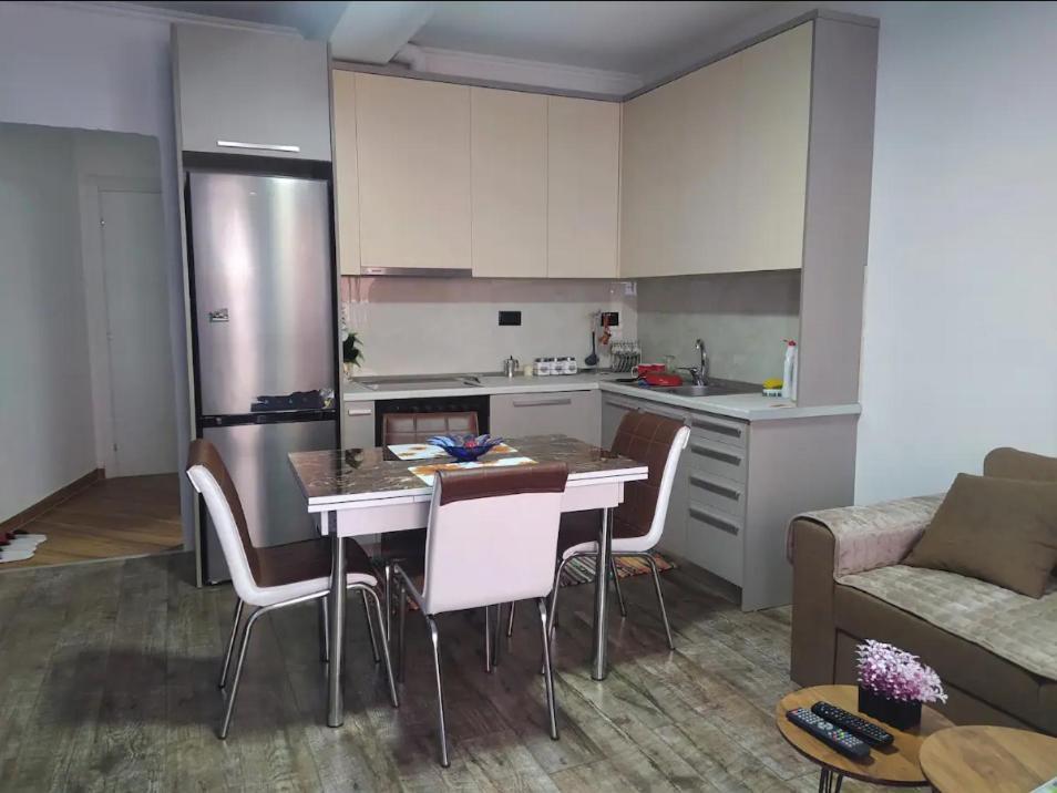 #1 Modern 1Br With Balcony In Up-And-Coming Hip Area Lägenhet Tirana Exteriör bild